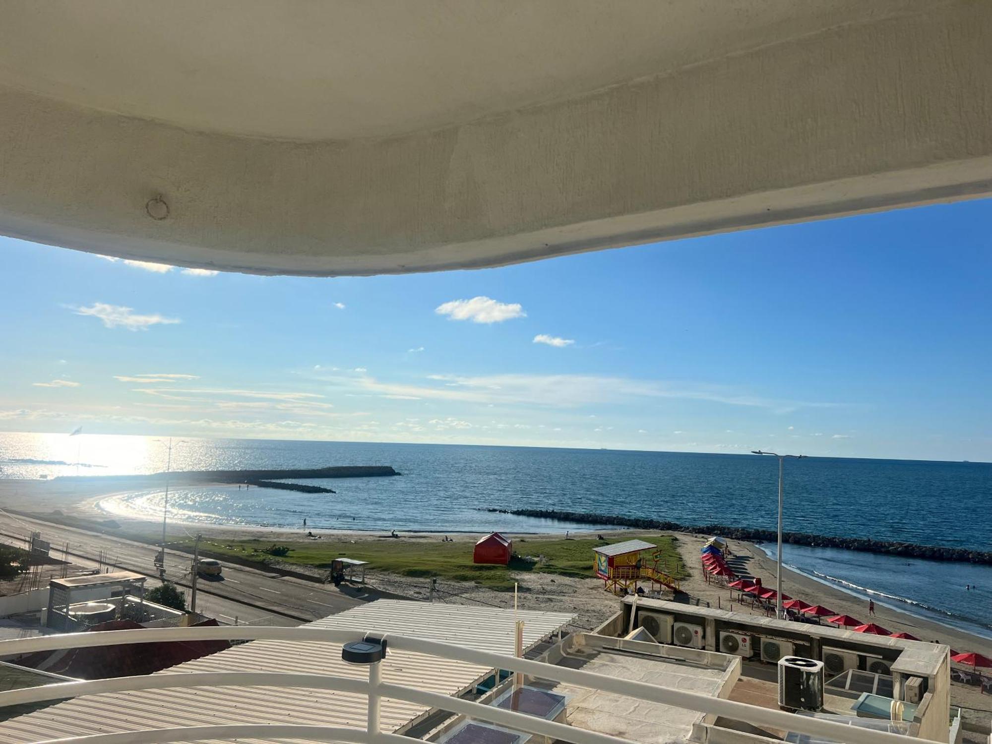 Apartamento Con Vista Al Mar Piscina